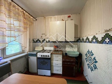 Продається 2-кімнатна квартира вул. Кропивницького