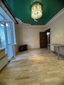 Продам сталінку з індивідуальним опаленням