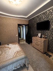 Продам 2 кімнатна Сталінка на 98 кварталі Гагарін Mall