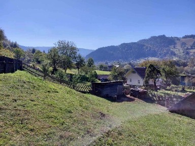 Продам недобудований будинок з 25 сот. в Карпатах біля Черемошу