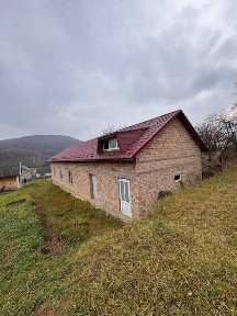 Продається старенький будиночок на вул. Стефаніка