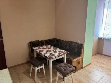 Здаю в оренду 1к квартиру, р-н Каскад, не високий поверх