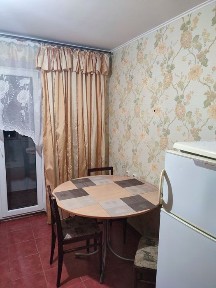 Квартира на довготривалий термін з ремонтом