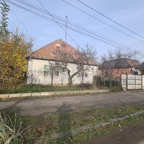 Продається будинок в м. Берегове.