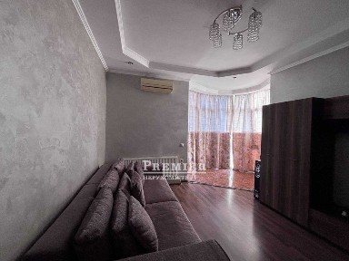 2-кімнатна квартира 57 кв. м з сучасним ремонтом поруч з центром Одеси