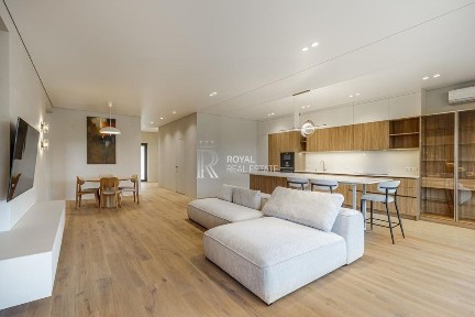 Продажа Дом Крушинка 192 кв м 5 к 7 сот с ремонтом Дисконт