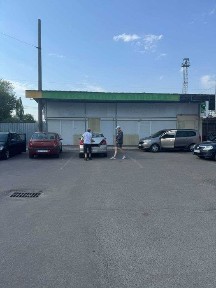 Ключі в АН. Червона лінія. Київський Вокзал. Продаж приміщення.