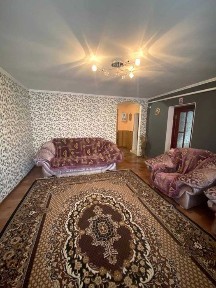 Предлагается в продажу дом на 11 сотках земли на Слободке.