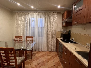 Оренда, 3кім, центр, вул. Незалежності, 75 (стоматологія)