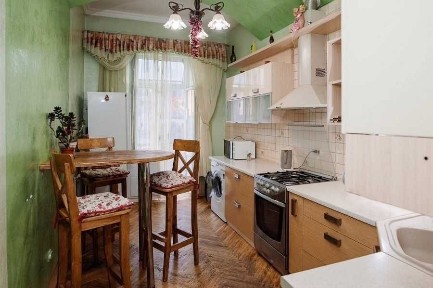 Оренда 4-кімнатної двохрівневої квартири в центрі Дрогобича