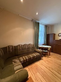 Продаж будинку в центрі!