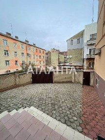 Будинок на Трояндовій