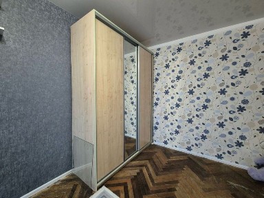 Київ, Дніпровський, Соборності 1