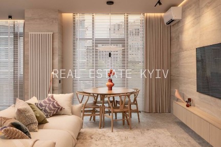 Аренда новой vip 2-х комн жк Новопечерские липки Андрея Верхогляда 19б