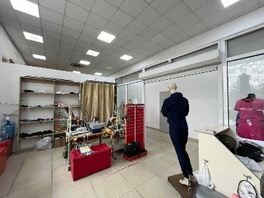 Сдам в оренду торгове приміщення в Торгівельному центрі Солом'янскій