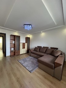 Здається 2 кімнатна квартира в оренду новий обжитий ЖК