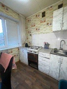 Трехкомнатная кв. Коммунальный Рынок, Дворец Спорта