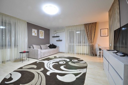 Стильна 1-кімнатна квартира-студія район Критого ринку