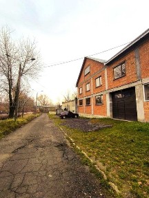 Оренда виробничого приміщення на вул. В. Лесина (район Гостинний двір)