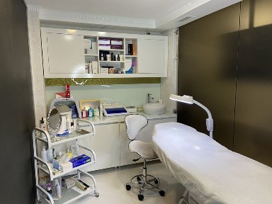 Продаж салон краси/медичний центр на Софіївській Борщагівці