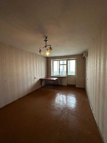 Продам 2х комн кирпичный спецпроект 5/9 эт ул. Инглези