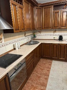 Здається велика 2-к квартира, м. Позняки, вул. Гмирі