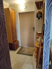 продаю 1 комнатную квартиру Космонавтов 98