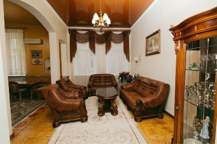 Одеса, Приморський, вулиця Успенська 60