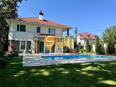 Будинок з якісним ремонтом, басейном, 10 соток, Осокорки, Виноградна