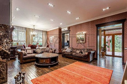 Продажа 2-этажного дома в с. Козин, Обуховский р-н