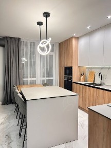 Оренда 2 кімнатної дворівневої квартири пр. Чорновола