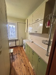 Продам 2-х кімнатну квартиру. Правий берег