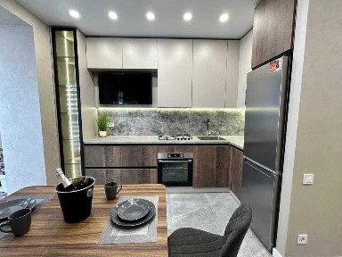 Продам однокомнатную авторскую квартиру 51 м2! Дніпровська Брама 2