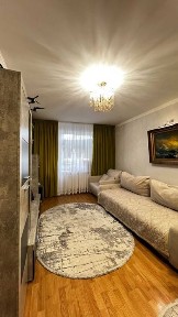 Продаж двокімнатної квартири з ремонтом!