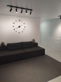 Трикімнатна квартира студія в центрі