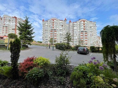 Продаж 3 кімнатної квартири вулиця Коновальця, індивідуальне опалення