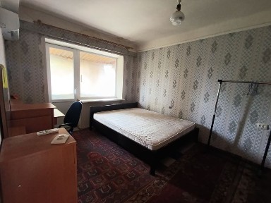 Однокімнатна в центрі