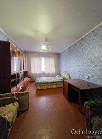 Продаж 3-кімнатної квартири, смт. Глеваха. Індивідуальне опалення.