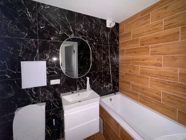 Здам 2-кімнатну квартиру в самому центрі міста