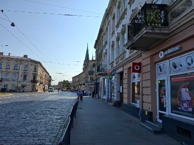 Оренда комерційного приміщення під магазин на вул. ГородоцькаВЛАСНИК