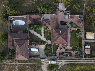 Продаётся\Сдаётся в долгосрочную аренду усадьба