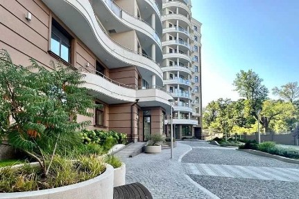 Продам 3к Французский бульвар 29-А, дом сдан, 3 этаж 345000 $