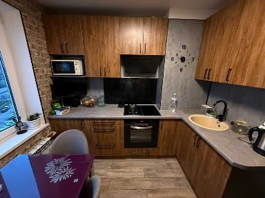 Продаж двокімнатної квартири з ремонтом. М-н Левада