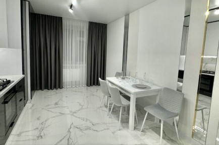 Запакована до зубів. Преміум 2 кімнатна