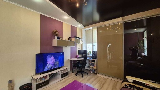 *Продаж 2х кімнатної квартири по ул. Величара, остановка Тюленіна