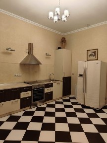 Продаж квартири на Коновальця у Львові