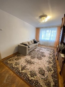 Здається в оренду 3 кімнатна квартира вул. І. Сірка. Центр.