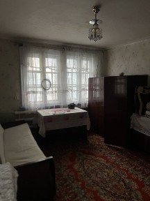 Сдам свои пол дома. Свой двор. Ул. Гельсинська. рядом ресторан Эдбург