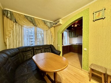 Продаж 3-кімнатної квартири з ремонтом р-н Седова