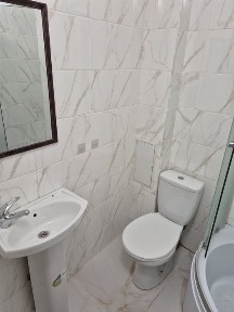 Здається трьохкімнатна квартира Окружна.